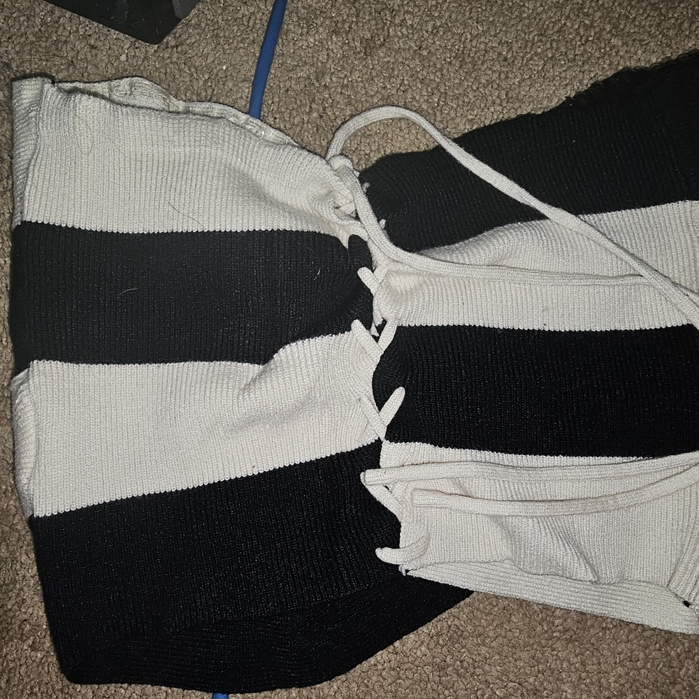 Knit Crop - Picture 2 of 2